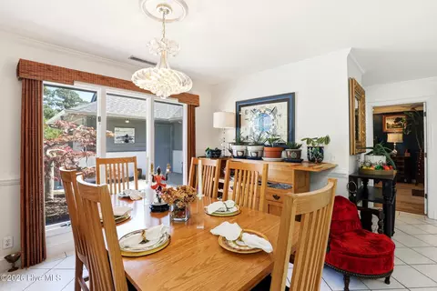 Dining - 143 Red Bird Ln, Hampstead, NC 28443 photo 3 of 3