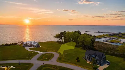 16 Wax Myrtle Ct, Minnesott Beach, NC 28510