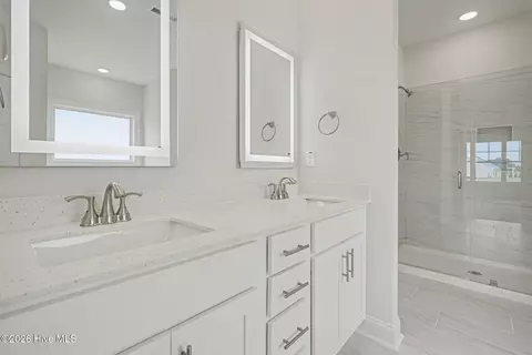 Bath - 262 Pierre Dr, Benson, NC 27504 photo 1 of 4
