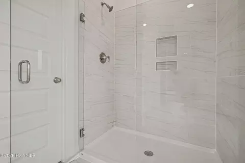 Bath - 262 Pierre Dr, Benson, NC 27504 photo 3 of 4