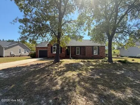 162 E Twelve Oaks Rd, Raeford, NC 28376