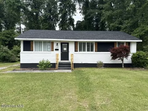 115 Kitt Dr, Jacksonville, NC 28540