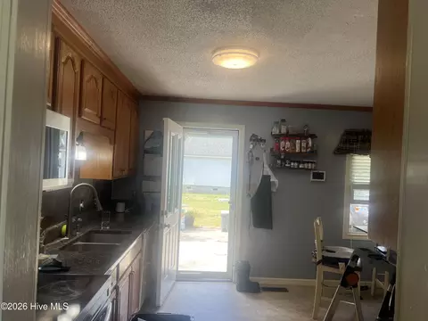 120 Claredon Ave, Bath, NC 27808 photo 5