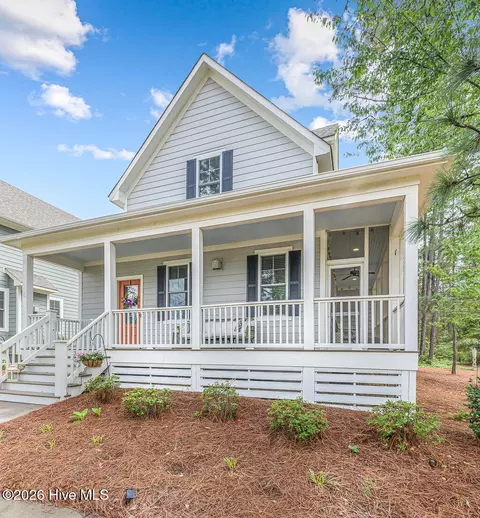 30 Station Ave, Southern Pines, NC 28387