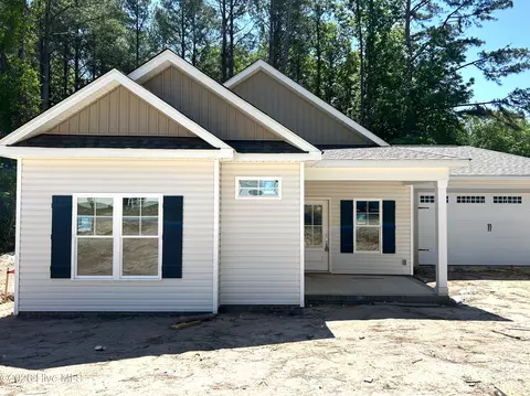 1749 Walnut Run Dr, Deep Run, NC 28525