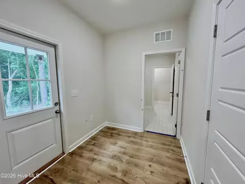 Entry Way - 1749 Walnut Run Dr, Deep Run, NC 28525 photo 2 of 2