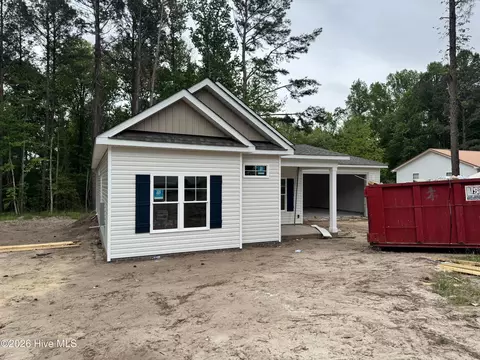 1749 Walnut Run Dr, Deep Run, NC 28525