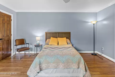 Bedroom - 112 Olde Point Rd, Hampstead, NC 28443 photo 2 of 6