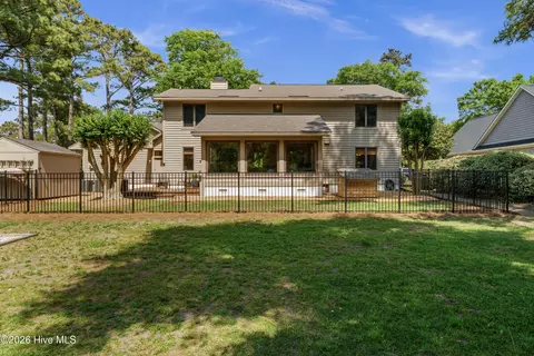 Exterior - 112 Olde Point Rd, Hampstead, NC 28443 photo 9 of 14