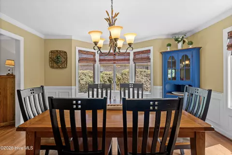 Dining - 112 Olde Point Rd, Hampstead, NC 28443 photo 2 of 3