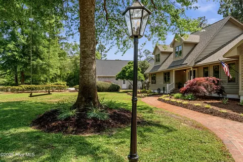 Exterior - 112 Olde Point Rd, Hampstead, NC 28443 photo 2 of 14