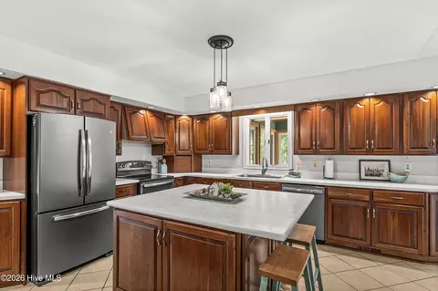 Kitchen - 112 Olde Point Rd, Hampstead, NC 28443 photo 1 of 4