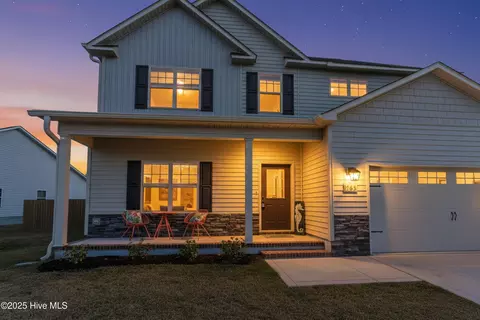263 Marsh Haven Dr, Sneads Ferry, NC 28460
