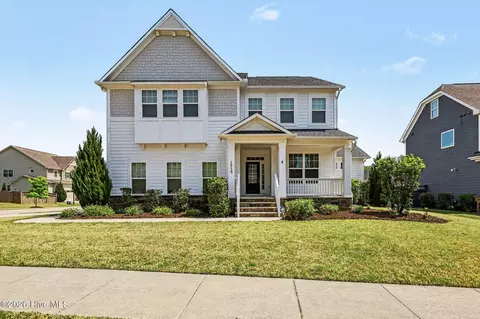 1018 Traditions Ridge Dr, Wake Forest, NC 27587
