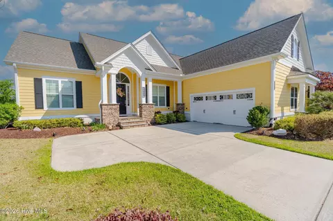 6053 Shore Park Dr, Leland, NC 28451