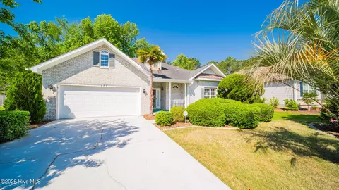 279 Ravennaside Dr NW, Calabash, NC 28467