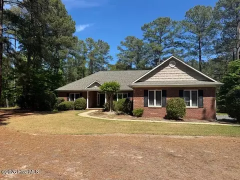 50 Shadow Ln, Whispering Pines, NC 28327