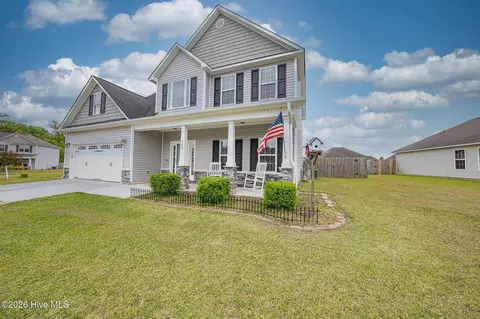 408 Pewter Ct, Jacksonville, NC 28546