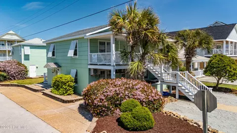 Exterior - 401 E Atlantic Blvd, Atlantic Beach, NC 28512 photo 2 of 15
