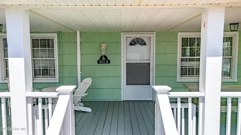Exterior - 401 E Atlantic Blvd, Atlantic Beach, NC 28512 photo 3 of 15
