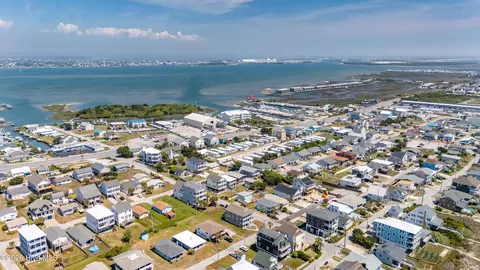 View/Area - 401 E Atlantic Blvd, Atlantic Beach, NC 28512 photo 10 of 20
