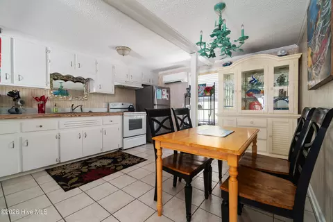 Dining - 401 E Atlantic Blvd, Atlantic Beach, NC 28512 photo 1 of 1