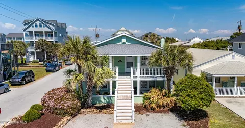 Exterior - 401 E Atlantic Blvd, Atlantic Beach, NC 28512 photo 11 of 15