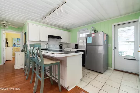 Kitchen - 401 E Atlantic Blvd, Atlantic Beach, NC 28512 photo 1 of 4