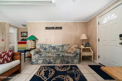 Living - 401 E Atlantic Blvd, Atlantic Beach, NC 28512 photo 2 of 3