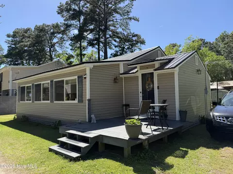 158 Boss Hog Ave, Belhaven, NC 27810