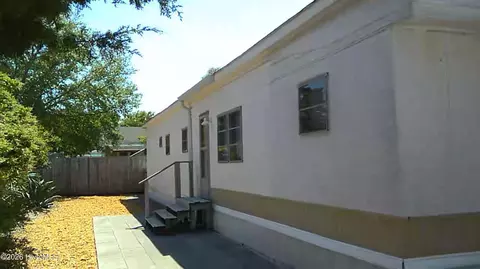 133 Myrtle Ave, Kure Beach, NC 28449