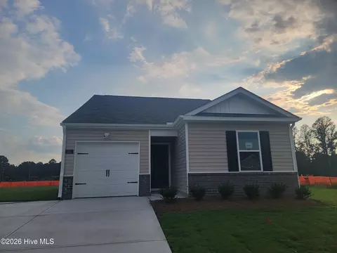 312 Rudys Ct, Ayden, NC 28513