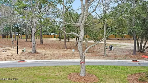 167 E Wayfinder Ln, Hampstead, NC 28443 photo 2