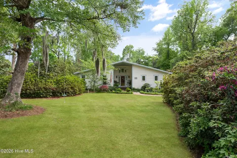 521 Wayne Dr, Wilmington, NC 28403