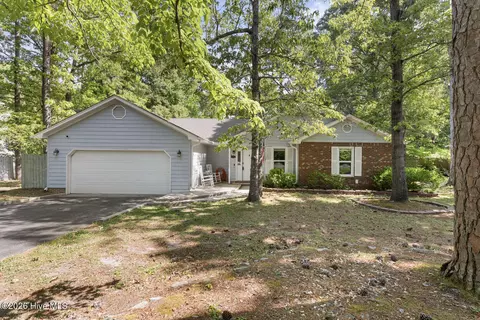 214 Baytree Dr, Jacksonville, NC 28546