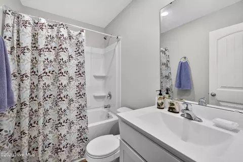 Bath - 429 Poppleton Dr, Hampstead, NC 28443 photo 1 of 1
