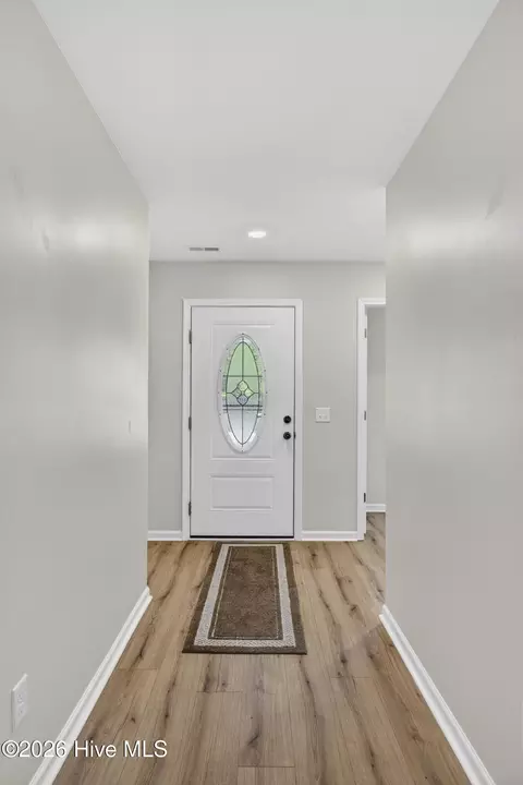 Entry Way - 429 Poppleton Dr, Hampstead, NC 28443 photo 1 of 2