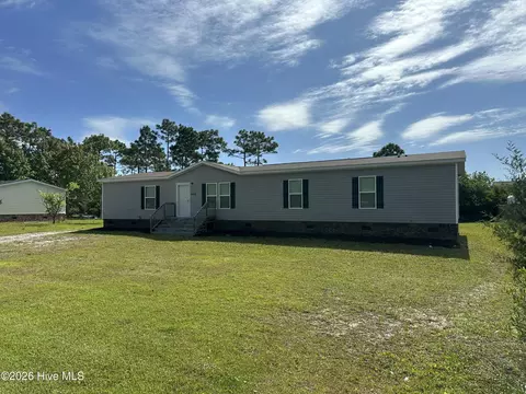 4214 8th St SE, Southport, NC 28461