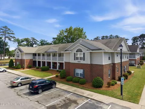 2223 Locksley Woods Dr #G, Greenville, NC 27858