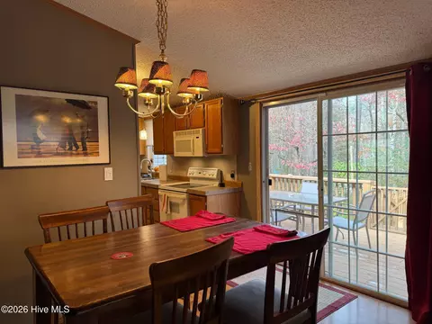 Dining - 34 Towhee Ln, Murphy, NC 28906 photo 1 of 3