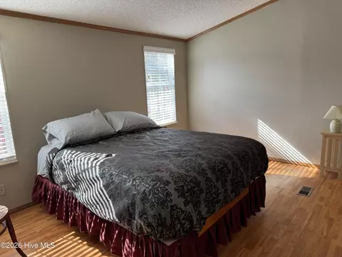 Bedroom - 34 Towhee Ln, Murphy, NC 28906 photo 4 of 7