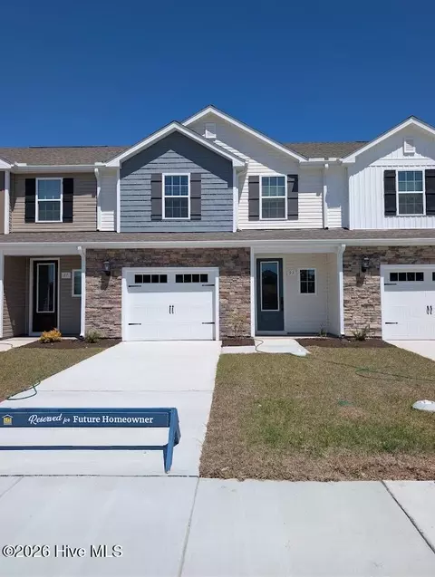 93 Commons View Dr, Hampstead, NC 28443