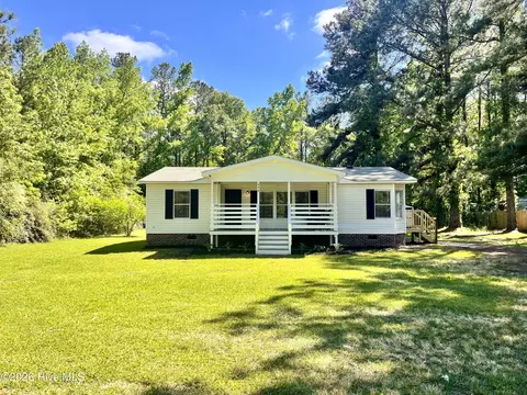 498 Arvida Spur Rd, Rocky Point, NC 28457