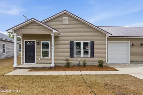 130 Macdonald Blvd, Havelock, NC 28532
