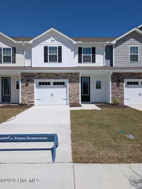 97 Commons View Dr, Hampstead, NC 28443