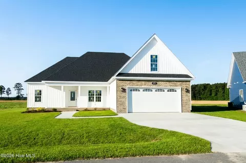 2757 Whitaker Glen Dr, Farmville, NC 27828