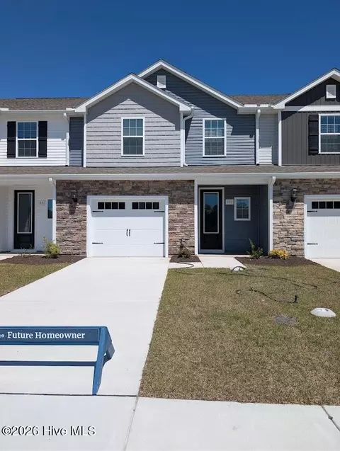 101 Commons View Dr, Hampstead, NC 28443