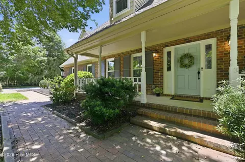 Exterior - 444 E Creekview Dr, Hampstead, NC 28443 photo 8 of 17
