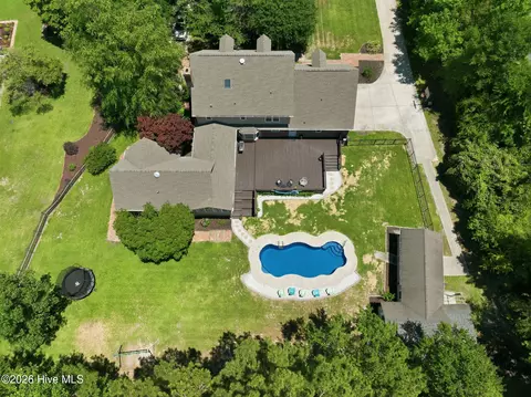 Exterior - 444 E Creekview Dr, Hampstead, NC 28443 photo 12 of 17