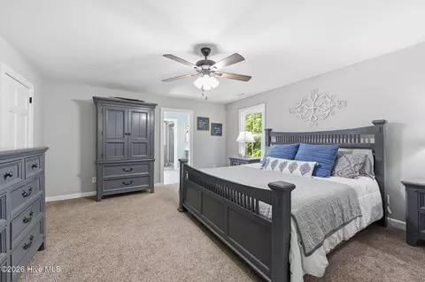 Bedroom - 444 E Creekview Dr, Hampstead, NC 28443 photo 4 of 11